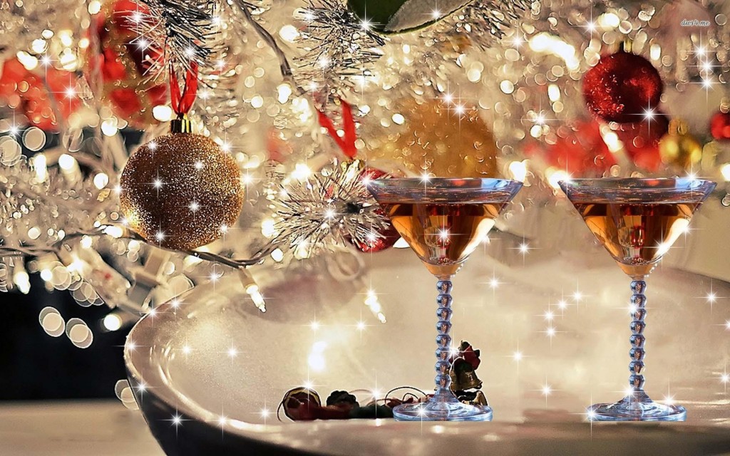 13926-christmas-cocktails-1680x1050-holiday-wallpaper